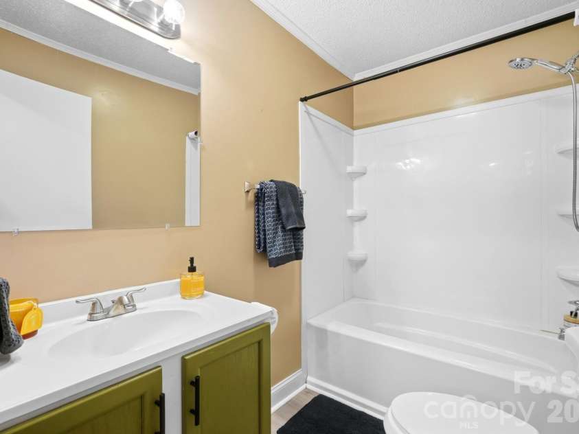 317 4th Avenue, Gastonia, NC 28054.  MLS# CAR4415299, YatesRealty ID 47005. 