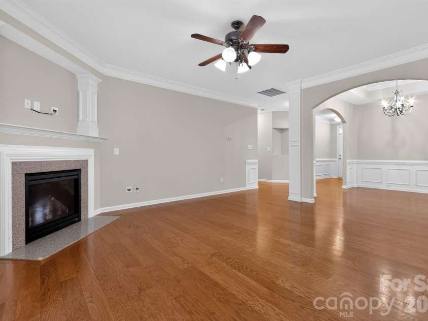 126 Tannin Way, Lexington, NC 27295.  MLS# CAR4418631, YatesRealty ID 47007. 