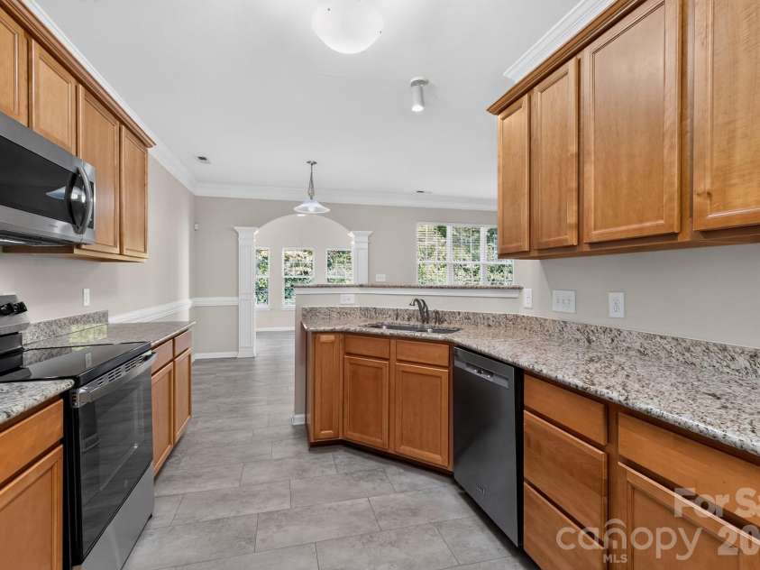 126 Tannin Way, Lexington, NC 27295.  MLS# CAR4418631, YatesRealty ID 47007. 