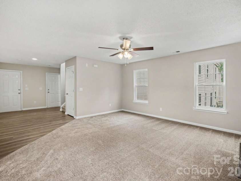 10220 Seedling Lane, Charlotte, NC 28214.  MLS# CAR4414676, YatesRealty ID 47009. 