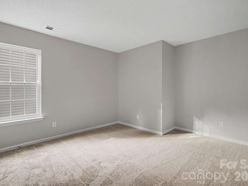 10220 Seedling Lane, Charlotte, NC 28214.  MLS# CAR4414676, YatesRealty ID 47009. 