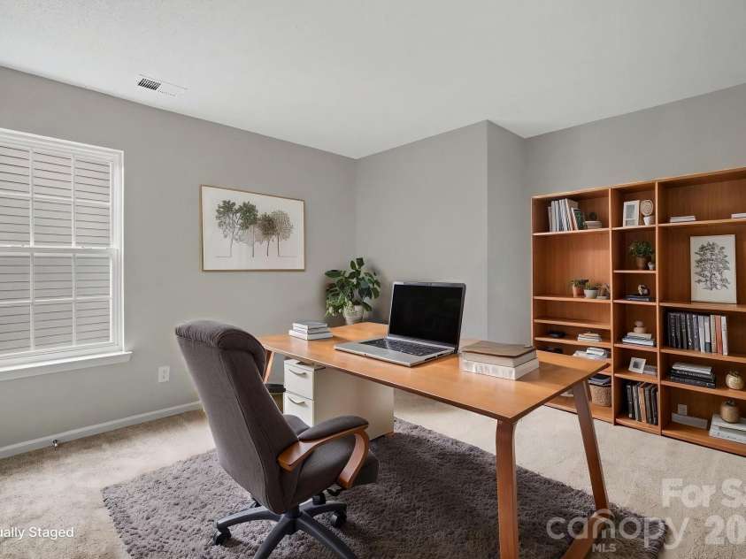 10220 Seedling Lane, Charlotte, NC 28214.  MLS# CAR4414676, YatesRealty ID 47009. 