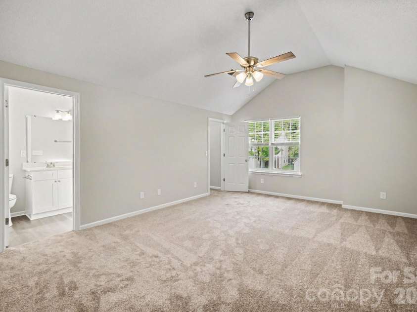 10220 Seedling Lane, Charlotte, NC 28214.  MLS# CAR4414676, YatesRealty ID 47009. 