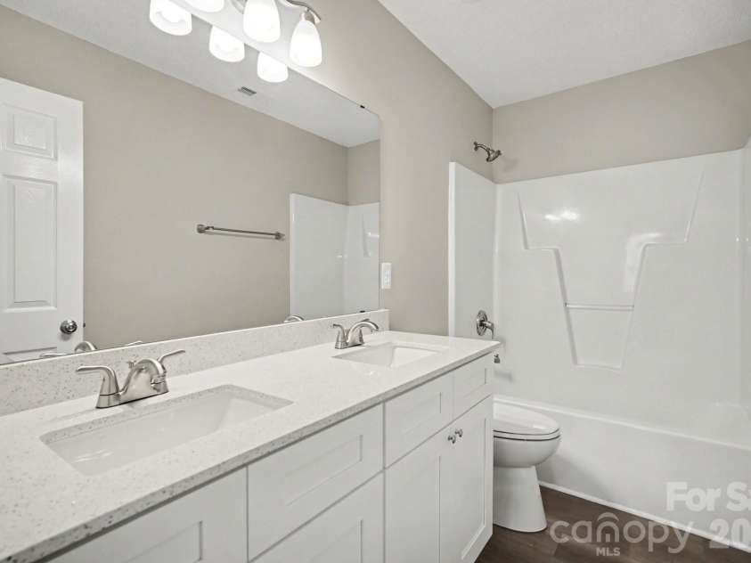 10220 Seedling Lane, Charlotte, NC 28214.  MLS# CAR4414676, YatesRealty ID 47009. 