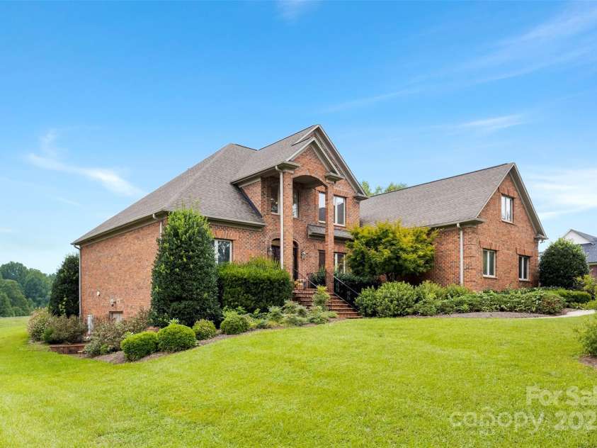 2510 Burton Estates Lane, Lincolnton, NC 28092.  MLS# CAR4289480, YatesRealty ID 4701. 