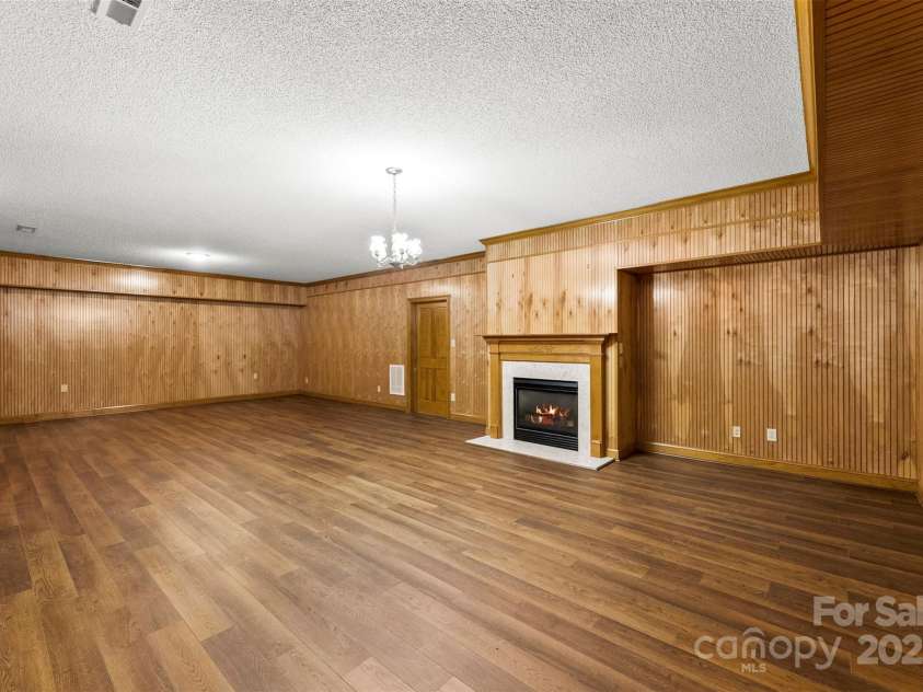 2510 Burton Estates Lane, Lincolnton, NC 28092.  MLS# CAR4289480, YatesRealty ID 4701. 