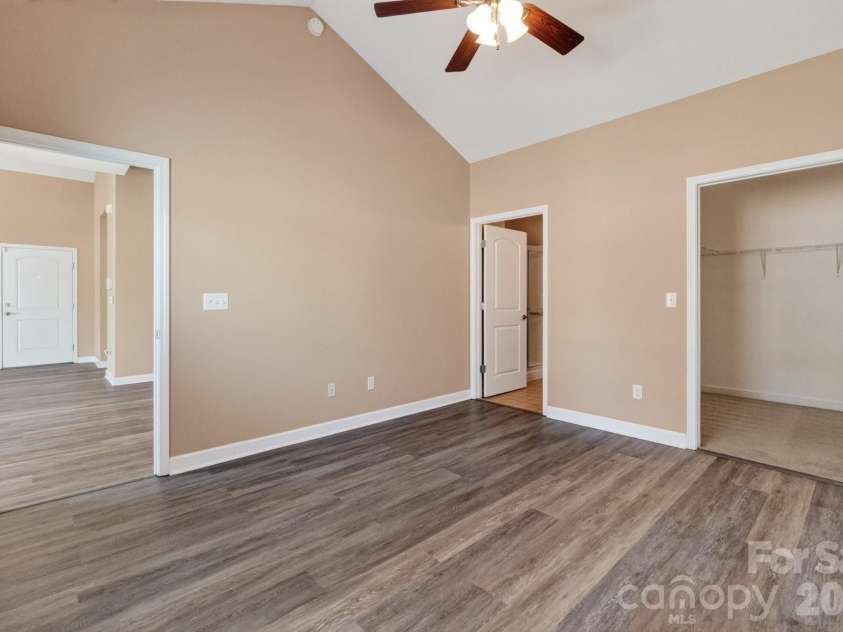 4745 Polo Gate Boulevard, Charlotte, NC 28216.  MLS# CAR4418374, YatesRealty ID 47010. Master Bed