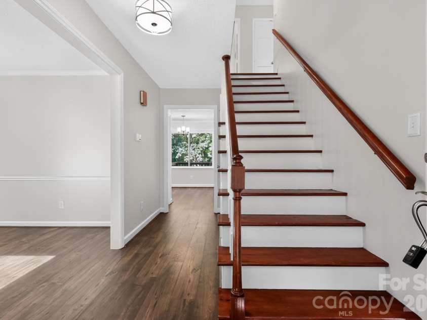 1424 Laughridge Drive, Cary, NC 27511.  MLS# CAR4418664, YatesRealty ID 47011. 