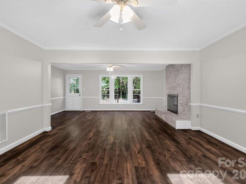 1424 Laughridge Drive, Cary, NC 27511.  MLS# CAR4418664, YatesRealty ID 47011. 