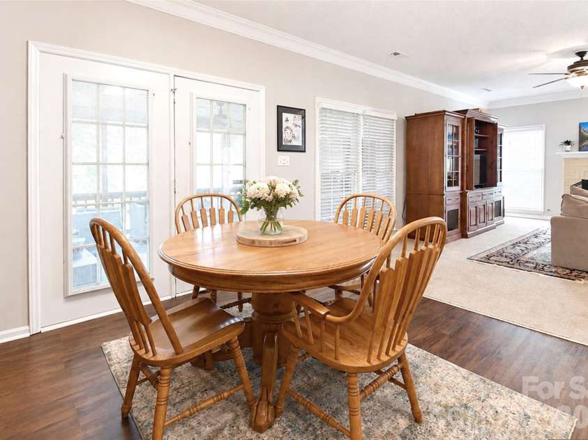 3837 Beauvista Drive, Charlotte, NC 28269.  MLS# CAR4418760, YatesRealty ID 47012. 