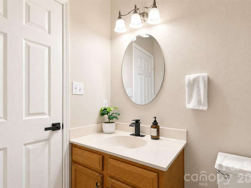 3837 Beauvista Drive, Charlotte, NC 28269.  MLS# CAR4418760, YatesRealty ID 47012. 