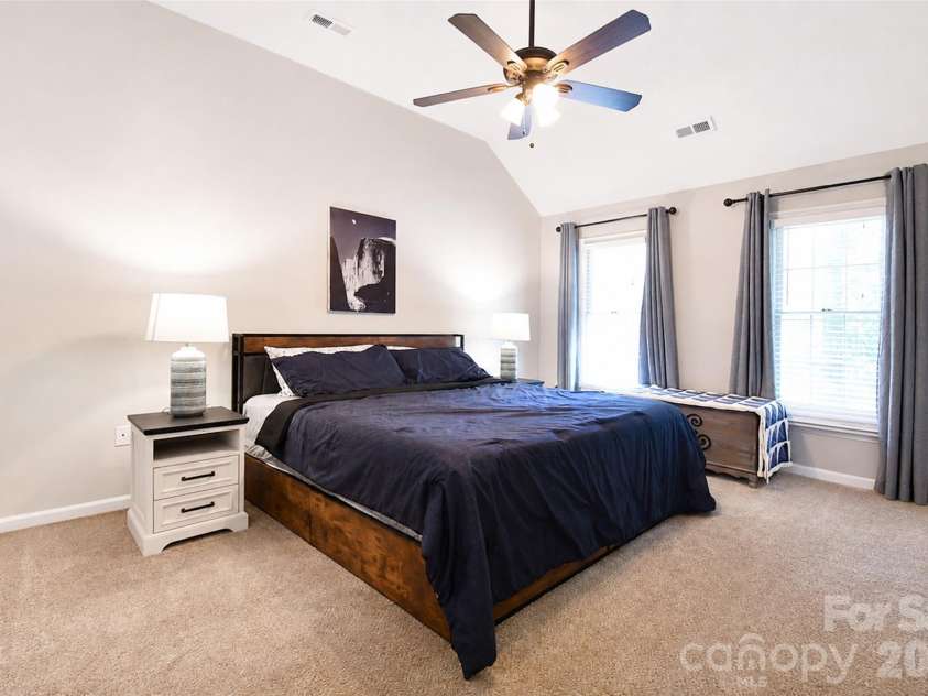 3837 Beauvista Drive, Charlotte, NC 28269.  MLS# CAR4418760, YatesRealty ID 47012. 