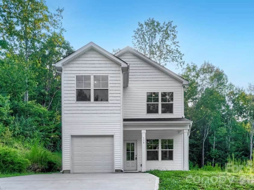178 Panther Creek Road, Troutman, NC 28166.  MLS# CAR4418750, YatesRealty ID 47013. Welcome Home