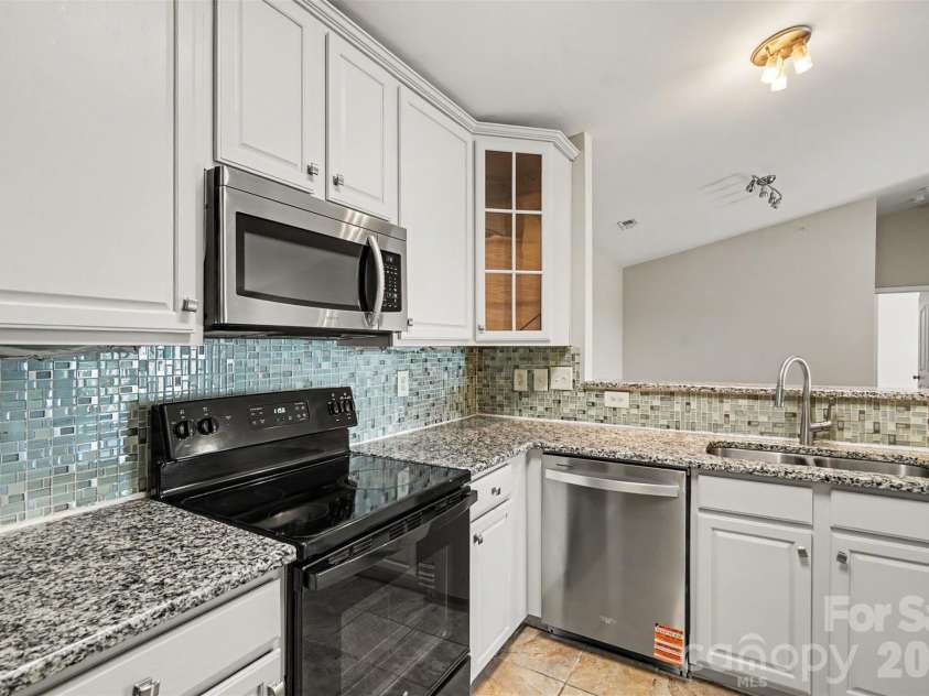 11286 Hyde Pointe Court, Charlotte, NC 28262.  MLS# CAR4418384, YatesRealty ID 47015. 