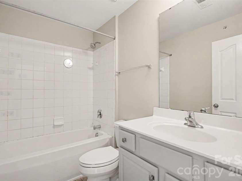 11286 Hyde Pointe Court, Charlotte, NC 28262.  MLS# CAR4418384, YatesRealty ID 47015. 