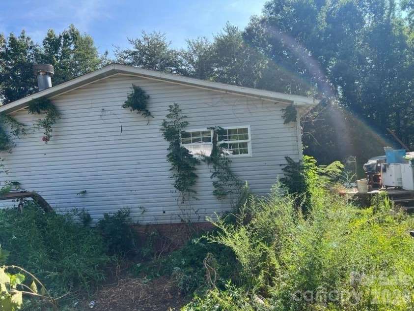 366 Shires Road, Ellenboro, NC 28040.  MLS# CAR4418768, YatesRealty ID 47016. 