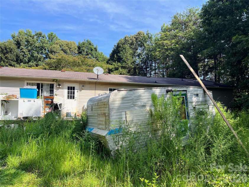 366 Shires Road, Ellenboro, NC 28040.  MLS# CAR4418768, YatesRealty ID 47016. 