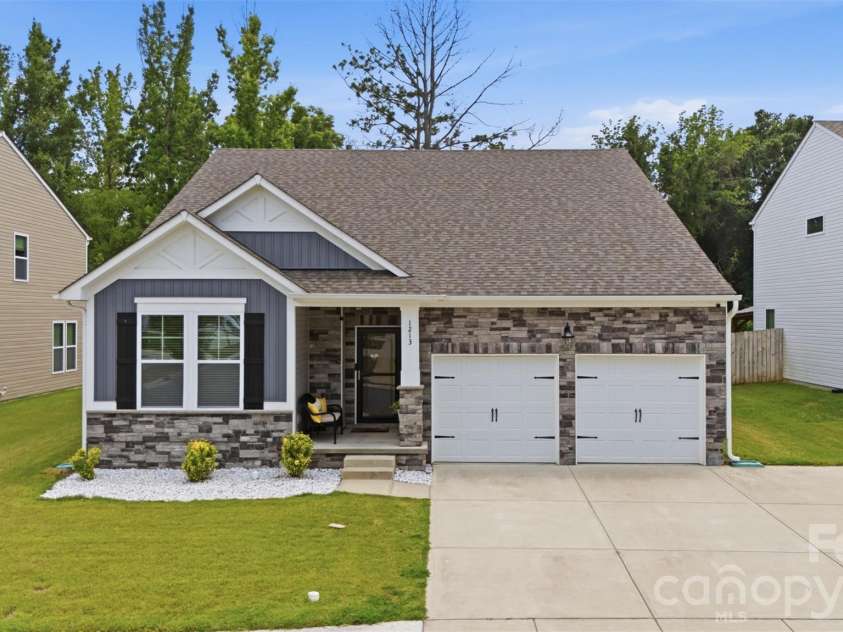 1213 Cavalier Lane, Rock Hill, SC 29730.  MLS# CAR4418709, YatesRealty ID 47018. 