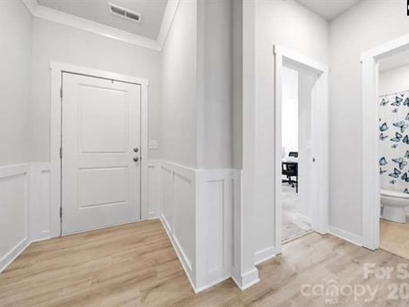 1213 Cavalier Lane, Rock Hill, SC 29730.  MLS# CAR4418709, YatesRealty ID 47018. 