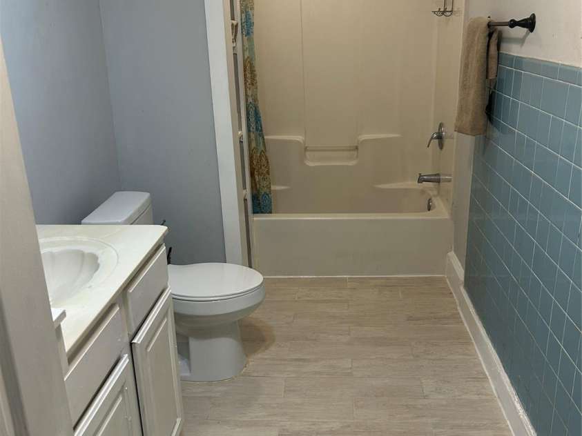 316 Arch Street, Lancaster, SC 29720.  MLS# CAR4416916, YatesRealty ID 47019. BATH