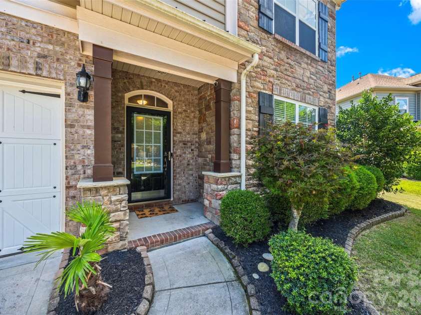 3025 Scottcrest Way, Waxhaw, NC 28173.  MLS# CAR4405386, YatesRealty ID 47022. 