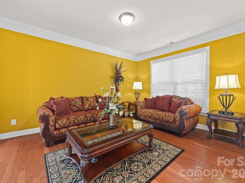 3025 Scottcrest Way, Waxhaw, NC 28173.  MLS# CAR4405386, YatesRealty ID 47022. 