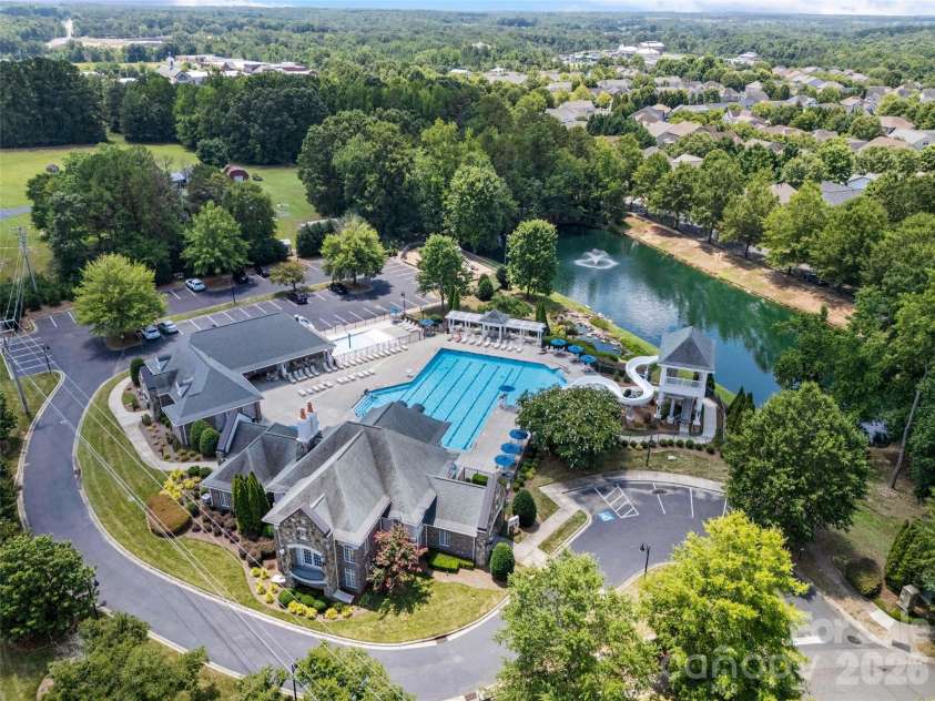 3025 Scottcrest Way, Waxhaw, NC 28173.  MLS# CAR4405386, YatesRealty ID 47022. 