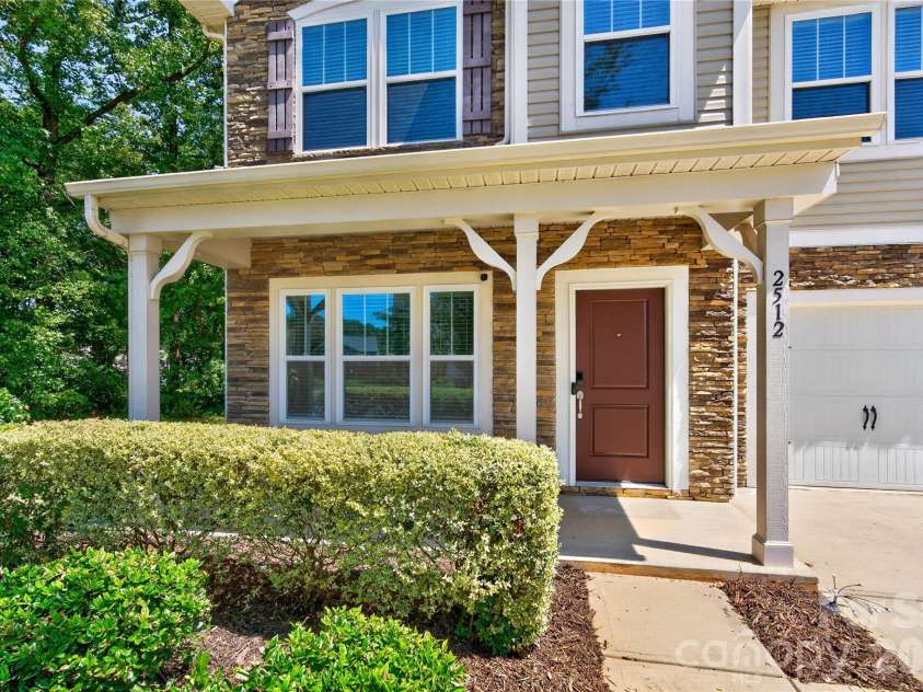 2512 Viburnum Court, Charlotte, NC 28215.  MLS# CAR4412884, YatesRealty ID 47024. 