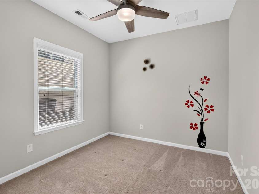2512 Viburnum Court, Charlotte, NC 28215.  MLS# CAR4412884, YatesRealty ID 47024. 