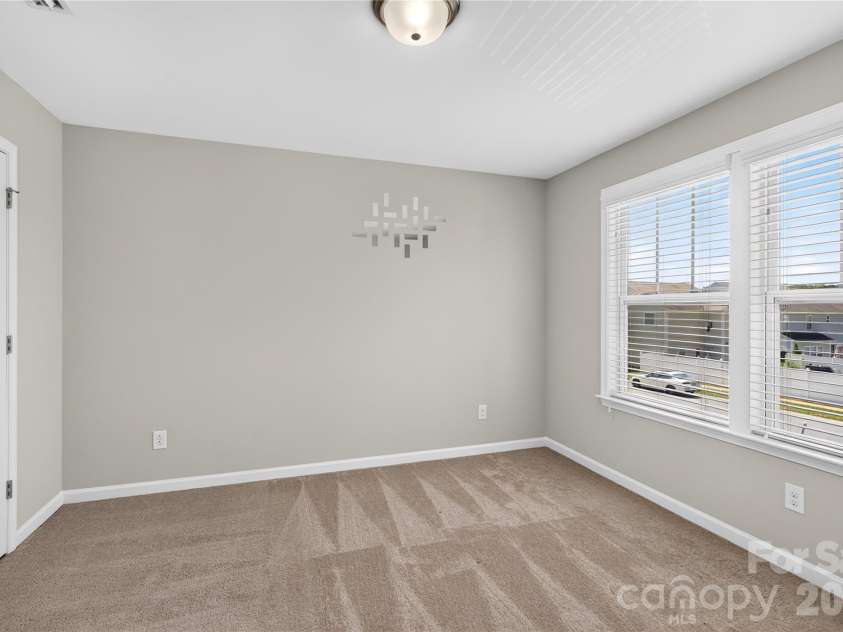 2512 Viburnum Court, Charlotte, NC 28215.  MLS# CAR4412884, YatesRealty ID 47024. 
