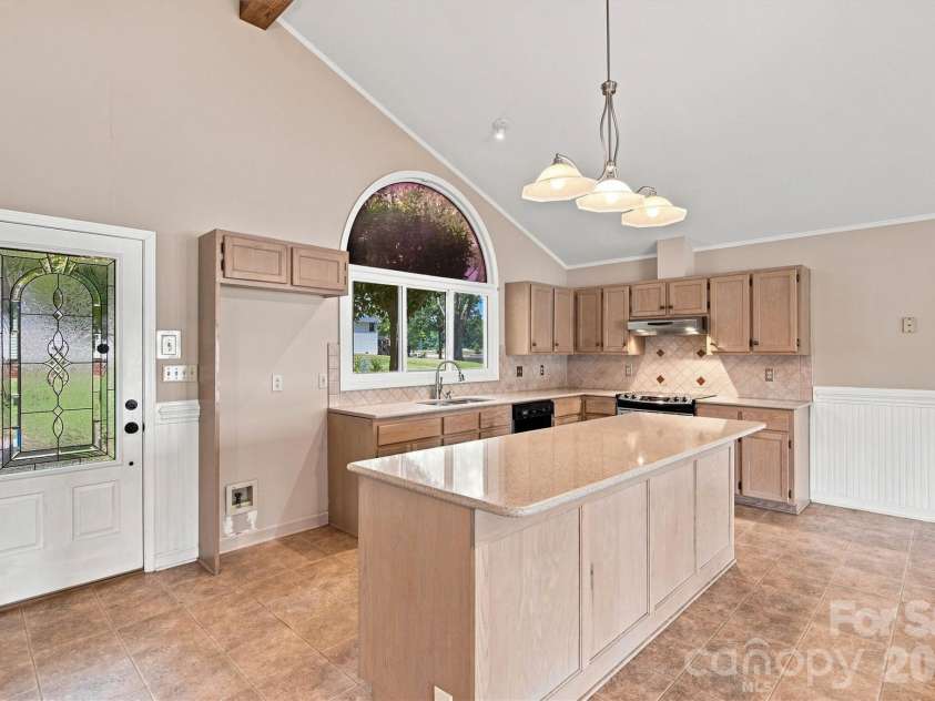 9109 Clement Circle, Terrell, NC 28682.  MLS# CAR4416816, YatesRealty ID 47025. 