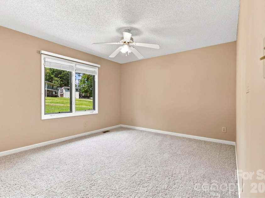 9109 Clement Circle, Terrell, NC 28682.  MLS# CAR4416816, YatesRealty ID 47025. 
