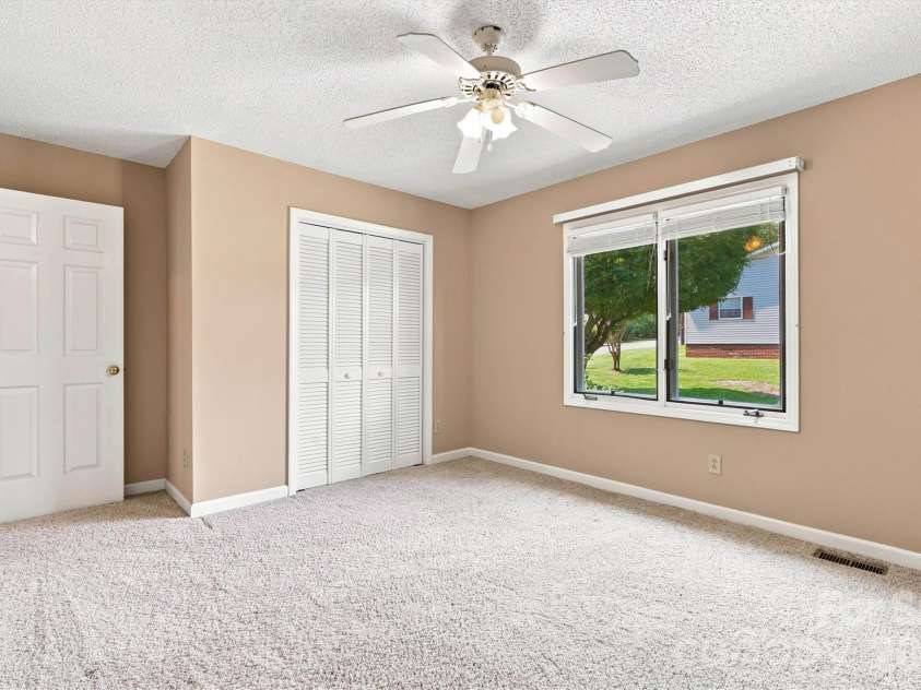9109 Clement Circle, Terrell, NC 28682.  MLS# CAR4416816, YatesRealty ID 47025. 