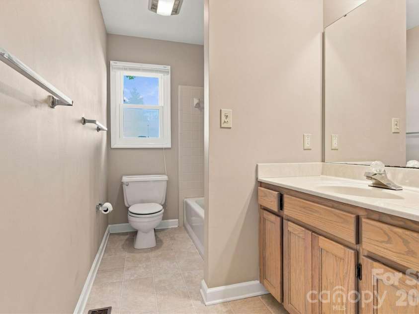 9109 Clement Circle, Terrell, NC 28682.  MLS# CAR4416816, YatesRealty ID 47025. 