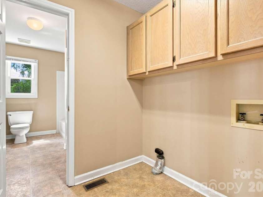 9109 Clement Circle, Terrell, NC 28682.  MLS# CAR4416816, YatesRealty ID 47025. 