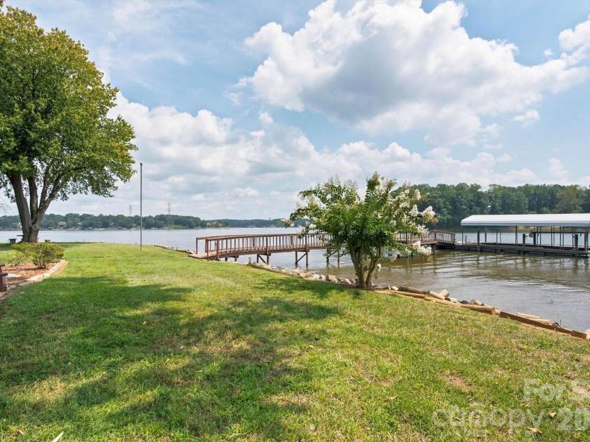 9109 Clement Circle, Terrell, NC 28682.  MLS# CAR4416816, YatesRealty ID 47025. 