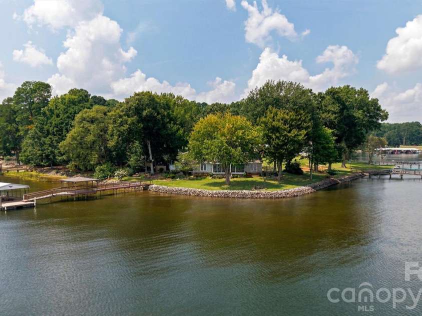9109 Clement Circle, Terrell, NC 28682.  MLS# CAR4416816, YatesRealty ID 47025. 
