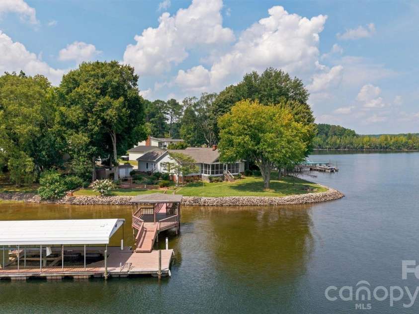 9109 Clement Circle, Terrell, NC 28682.  MLS# CAR4416816, YatesRealty ID 47025. 9109 Clement Circle