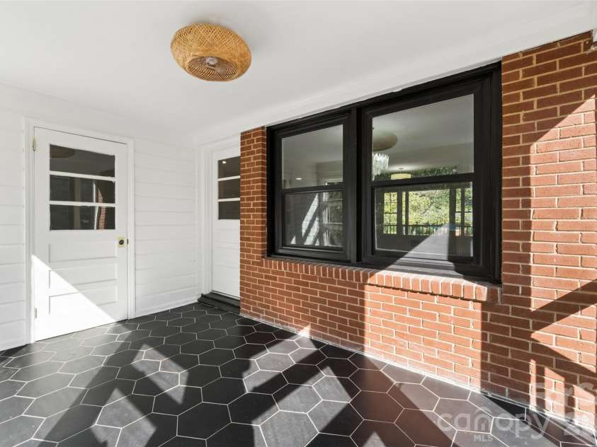 4200 Murrayhill Road, Charlotte, NC 28209.  MLS# CAR4417511, YatesRealty ID 47026. Sun Porch