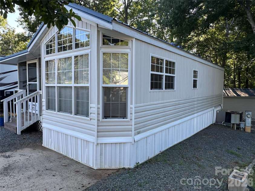114 Walnut Circle, New London, NC 28127.  MLS# CAR4418170, YatesRealty ID 47028. 