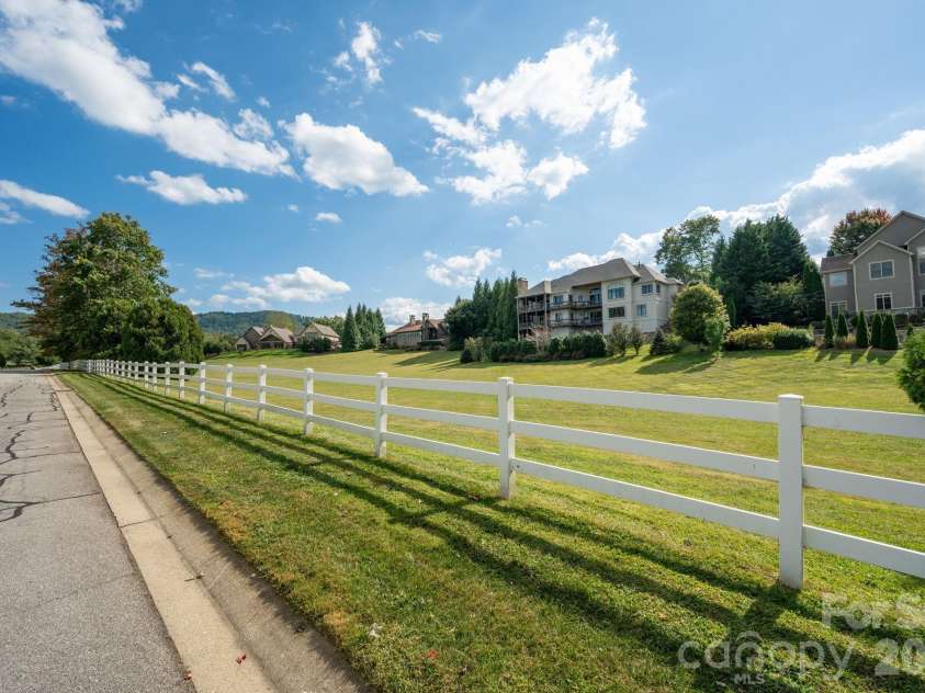 31 Bradford Vistas Drive, Fletcher, NC 28732.  MLS# CAR4303470, YatesRealty ID 4703. Pasture views throughout community 