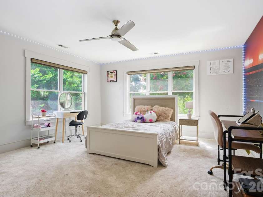 31 Bradford Vistas Drive, Fletcher, NC 28732.  MLS# CAR4303470, YatesRealty ID 4703. Upper level bedroom