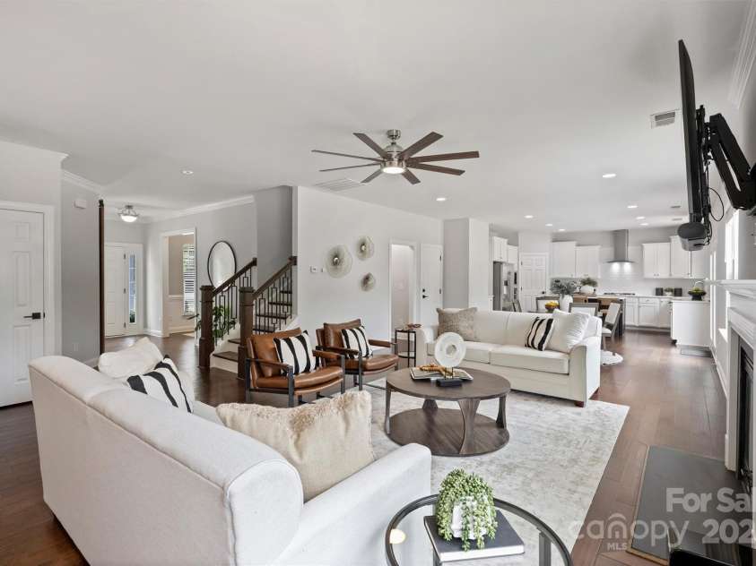 8011 Caliterra Drive, Charlotte, NC 28227.  MLS# CAR4241034, YatesRealty ID 4703. 