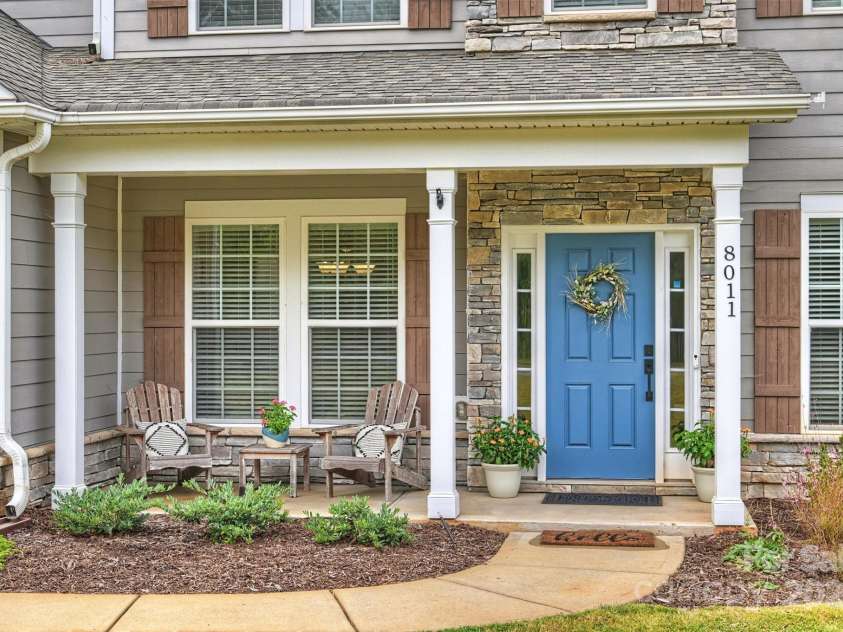 8011 Caliterra Drive, Charlotte, NC 28227.  MLS# CAR4241034, YatesRealty ID 4703. Front Porch