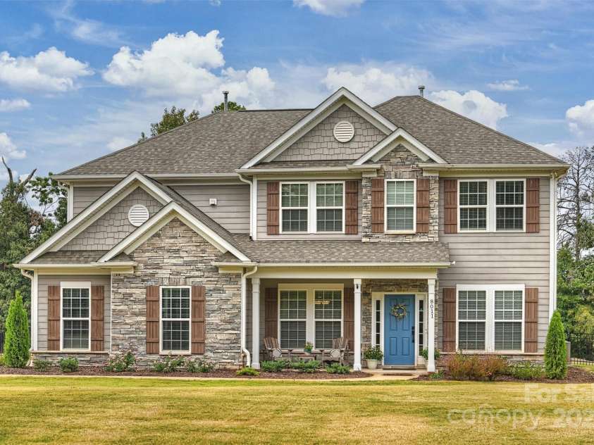 8011 Caliterra Drive, Charlotte, NC 28227.  MLS# CAR4241034, YatesRealty ID 4703. Welcome Home