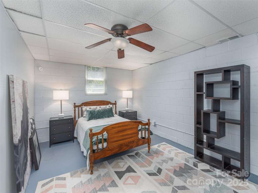 91 Star Ridge Road, Canton, NC 28716.  MLS# CAR4300385, YatesRealty ID 4703. 