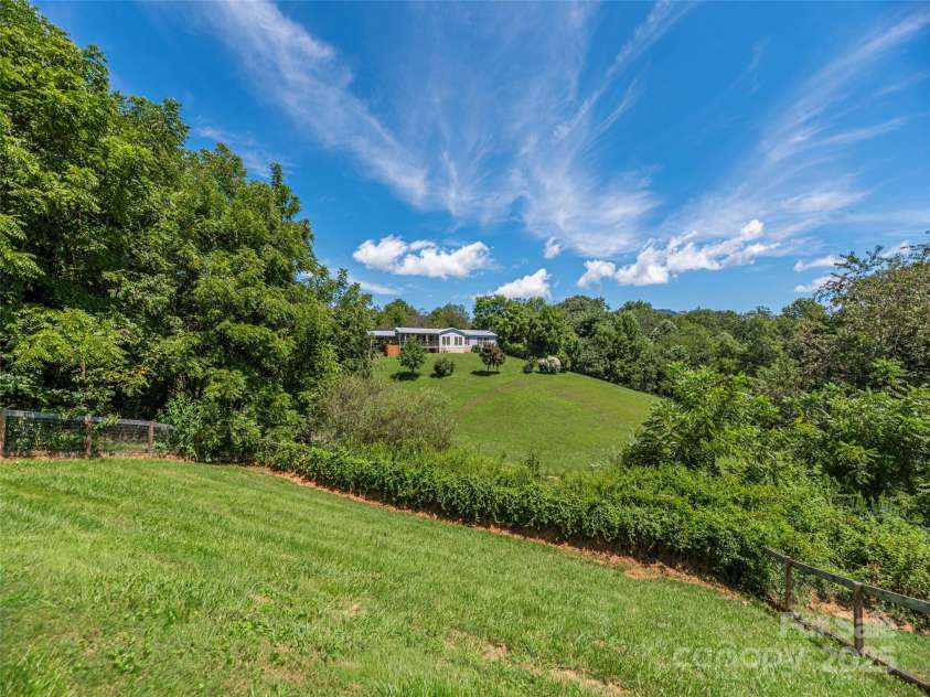 91 Star Ridge Road, Canton, NC 28716.  MLS# CAR4300385, YatesRealty ID 4703. 