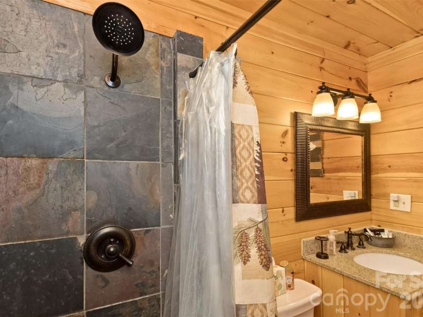 153 Tall Oaks Drive, Maggie Valley, NC 28751.  MLS# CAR4418740, YatesRealty ID 47031. 