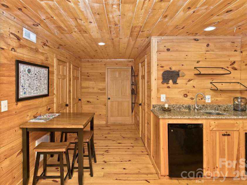 153 Tall Oaks Drive, Maggie Valley, NC 28751.  MLS# CAR4418740, YatesRealty ID 47031. Kitchenette/bar area.