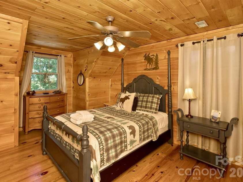 153 Tall Oaks Drive, Maggie Valley, NC 28751.  MLS# CAR4418740, YatesRealty ID 47031. The 